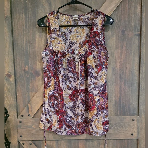 Mossimo Floral Sleevless Pleated Semi Sheer Tank Size Large - Picture 1 of 6